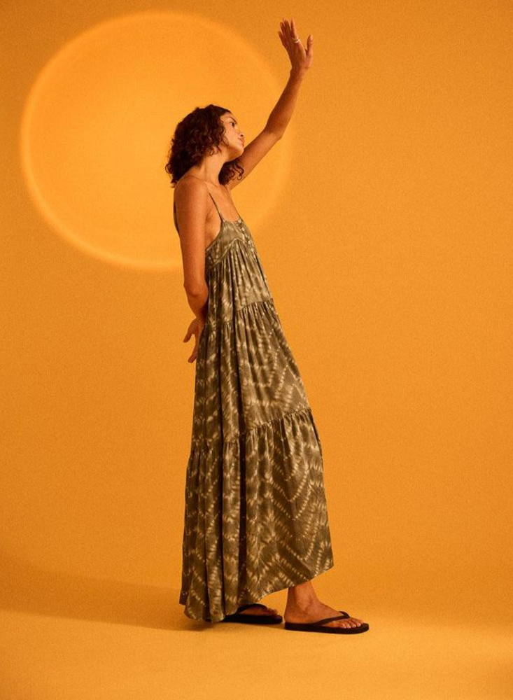 
                  
                    SHILOH NEROLI MAXI DRESS
                  
                